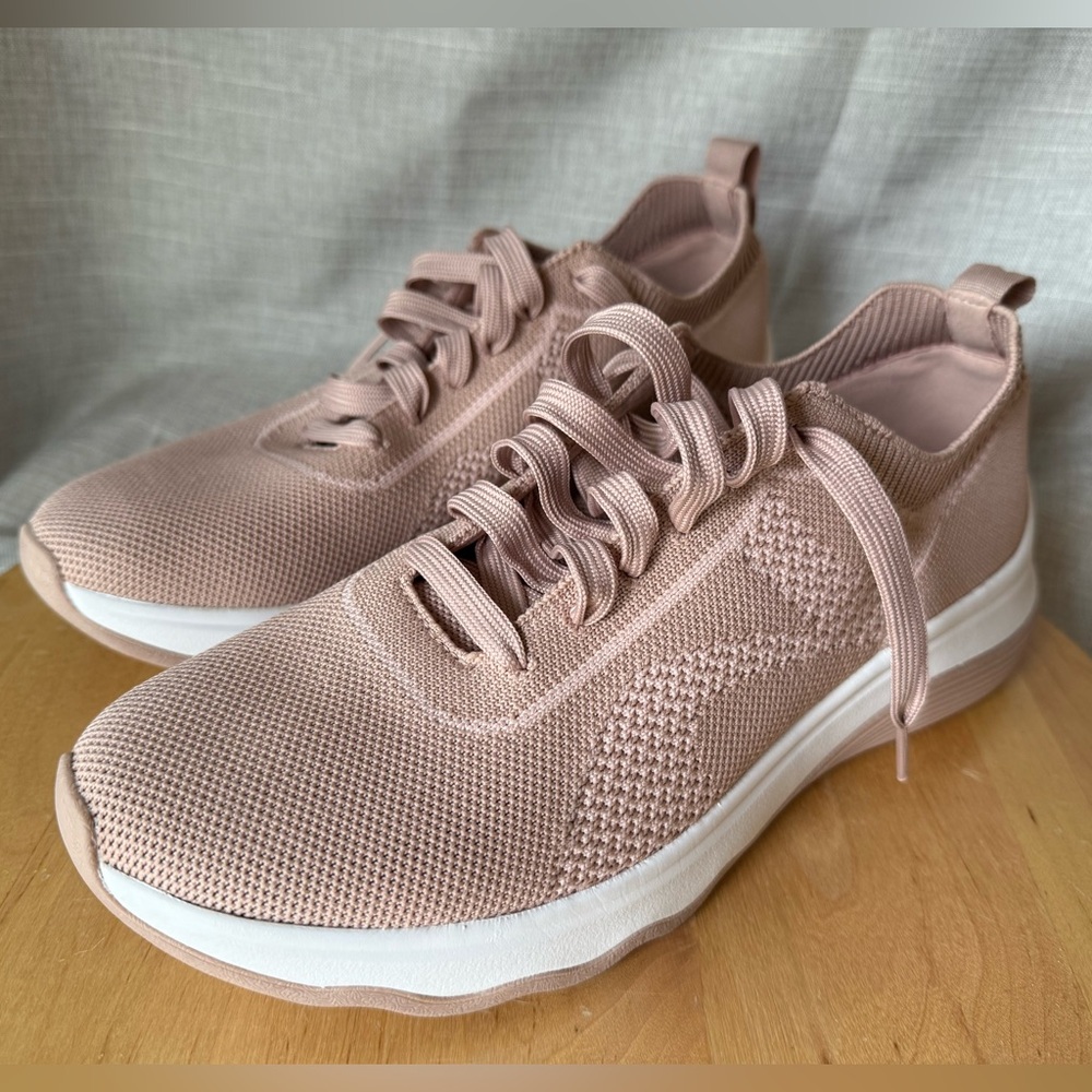 Clarks Women's Circuit Tie /Cloud Steppers Oxford W11 Like New